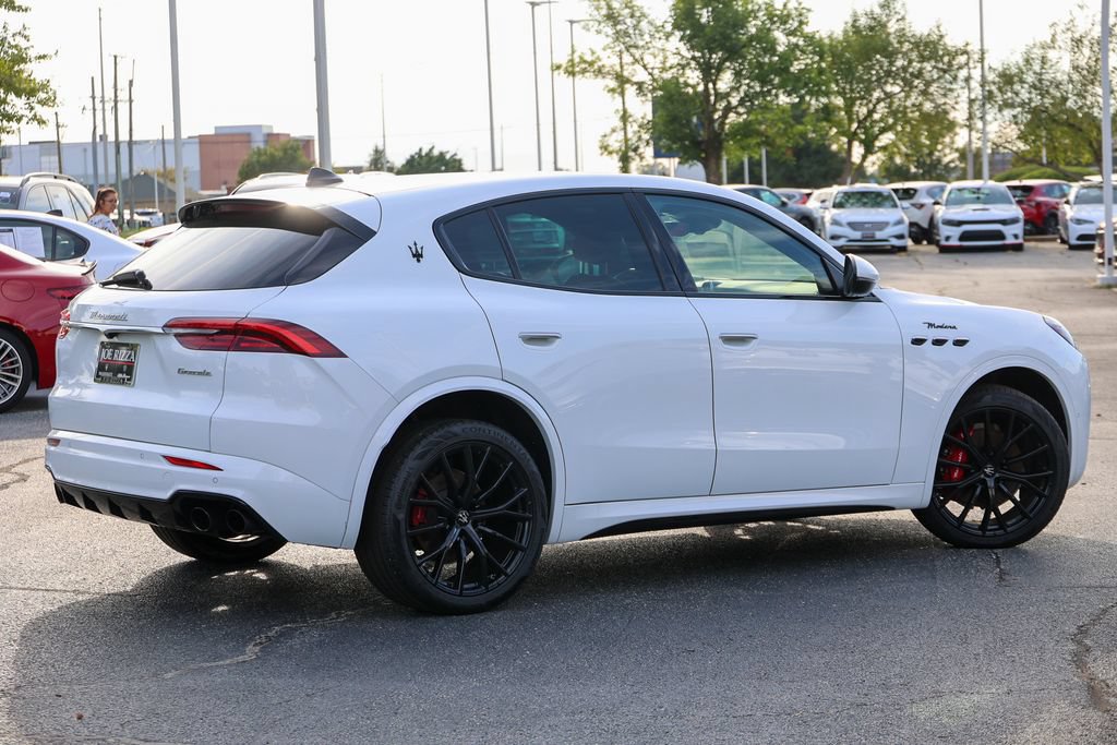 Used 2024 Maserati Grecale Modena AWD/4WD image 30