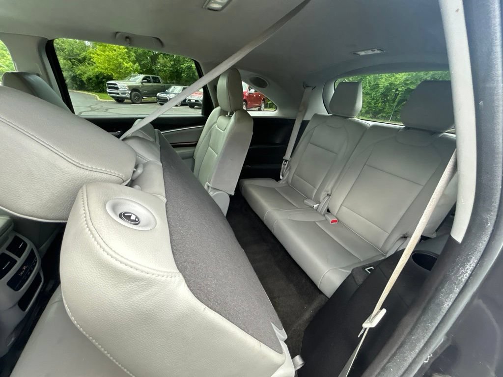 Used 2016 Acura MDX w/ Technology Package AWD/4WD image 39