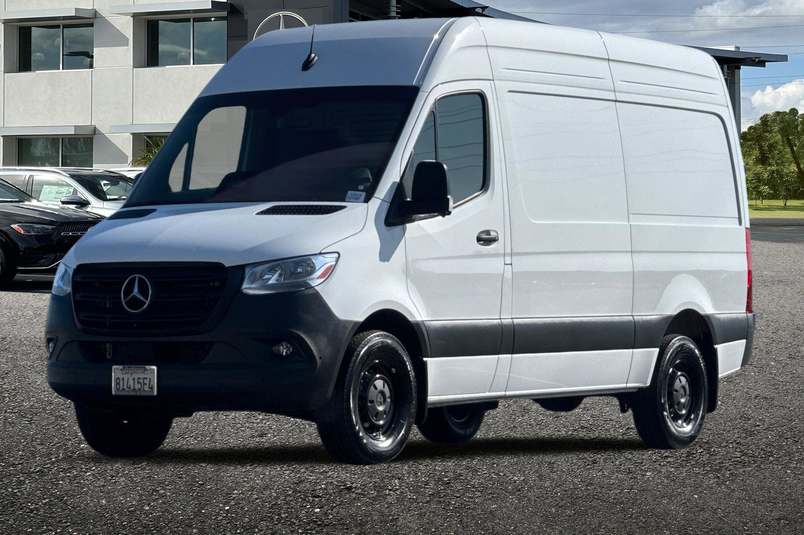 Used 2025 Mercedes-Benz Sprinter 2500 image 8