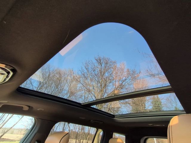 Used 2024 Jeep Grand Cherokee L Summit w/ Advanced Protech Group IV image 23