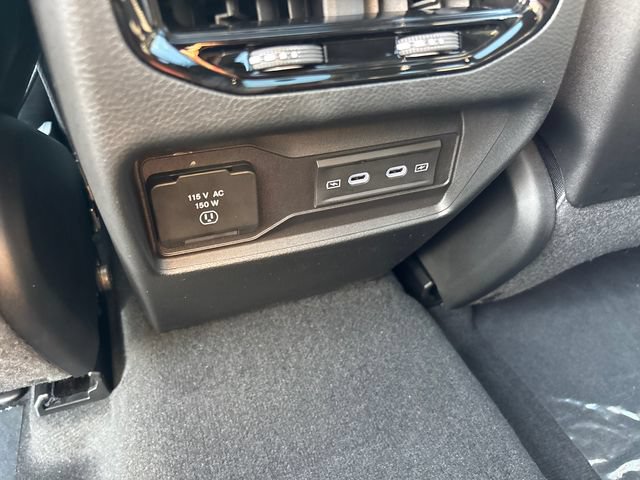 New 2027 Jeep Grand Cherokee Limited AWD/4WD image 13