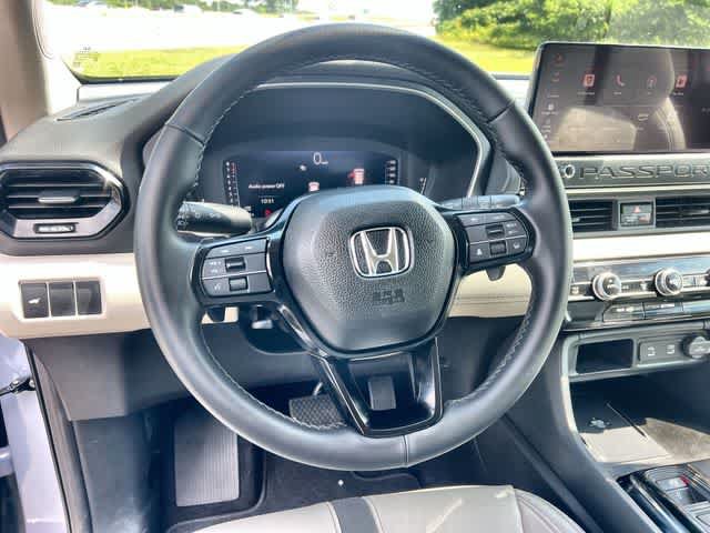Certified 2026 Honda Passport RTL image 17