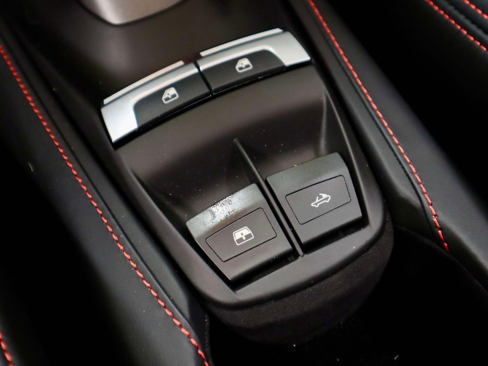 Certified 2019 Ferrari 488 Spider RWD image 30