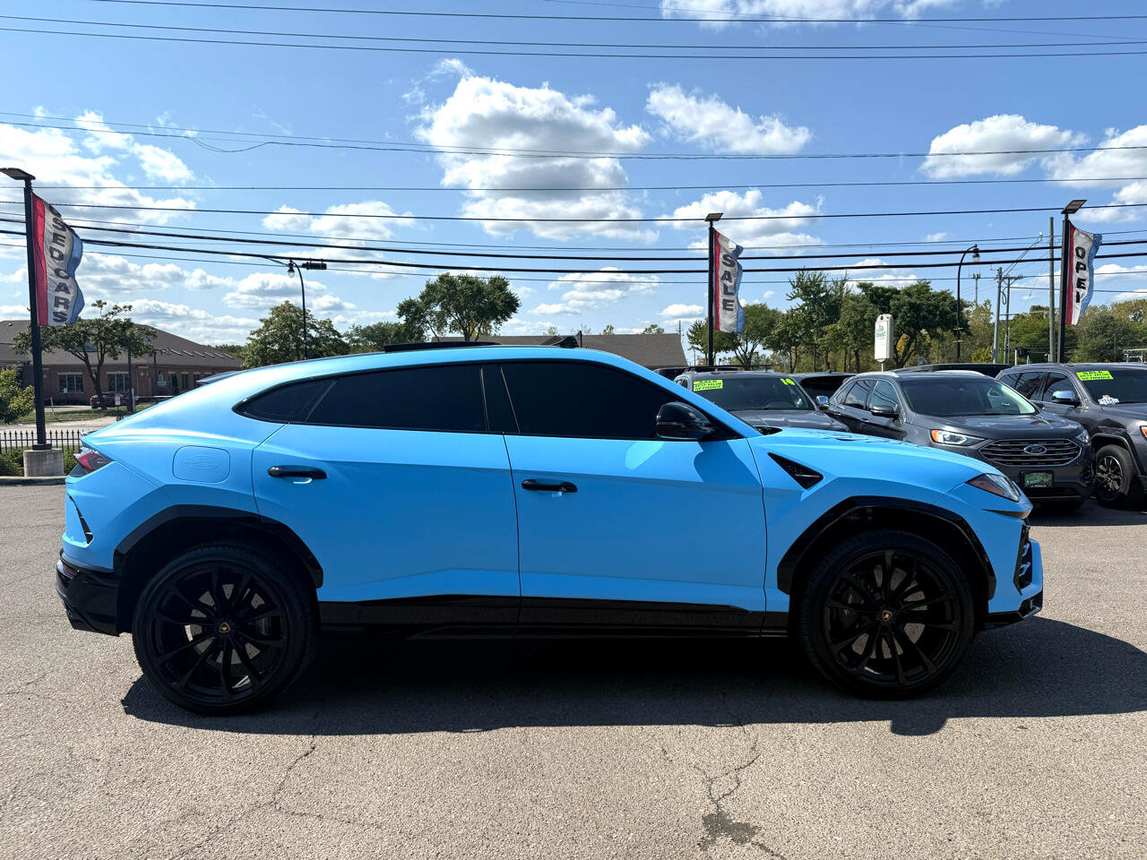 Used 2022 Lamborghini Urus image 9