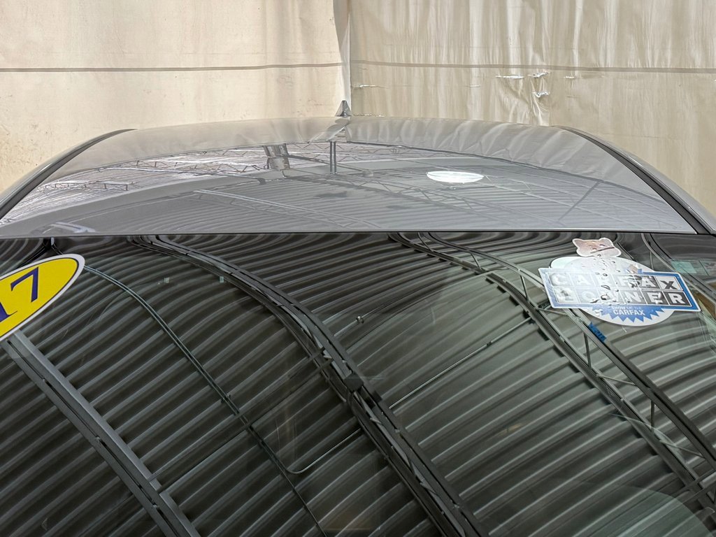 Used 2017 Hyundai Elantra Limited image 18