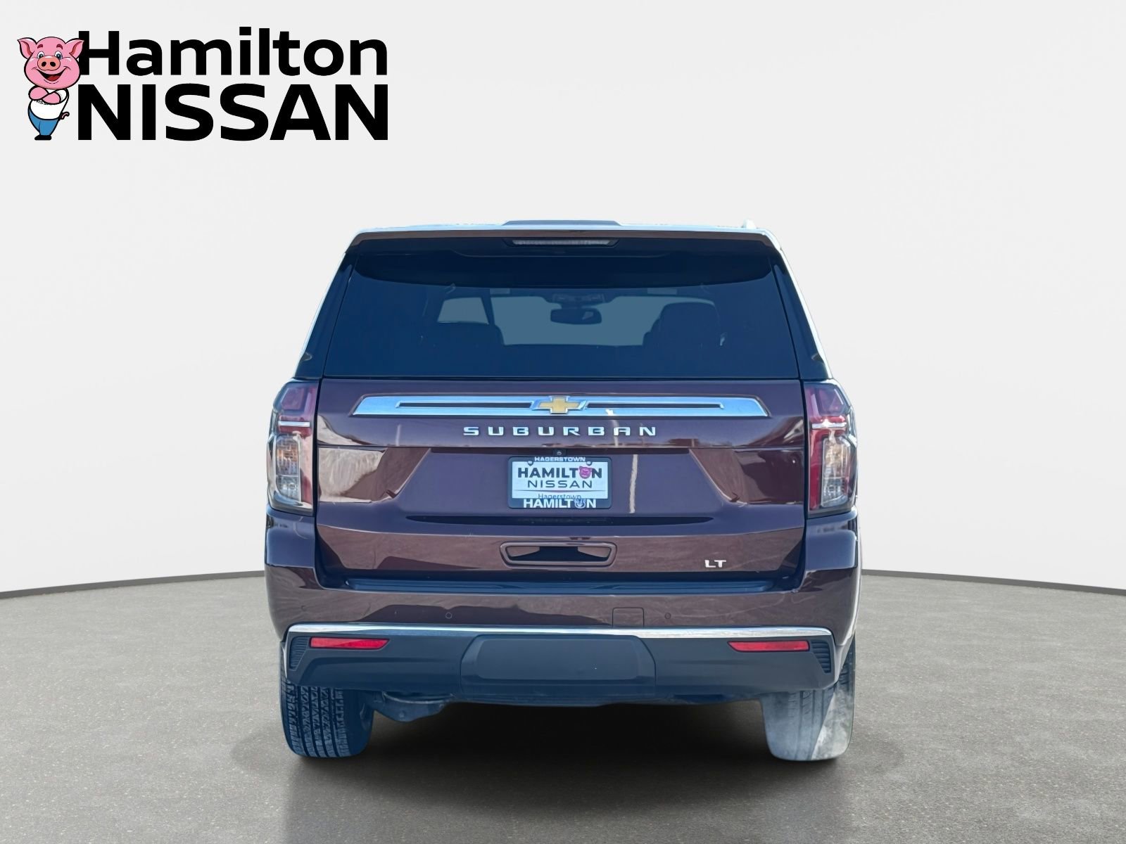 Used 2023 Chevrolet Suburban LT image 3