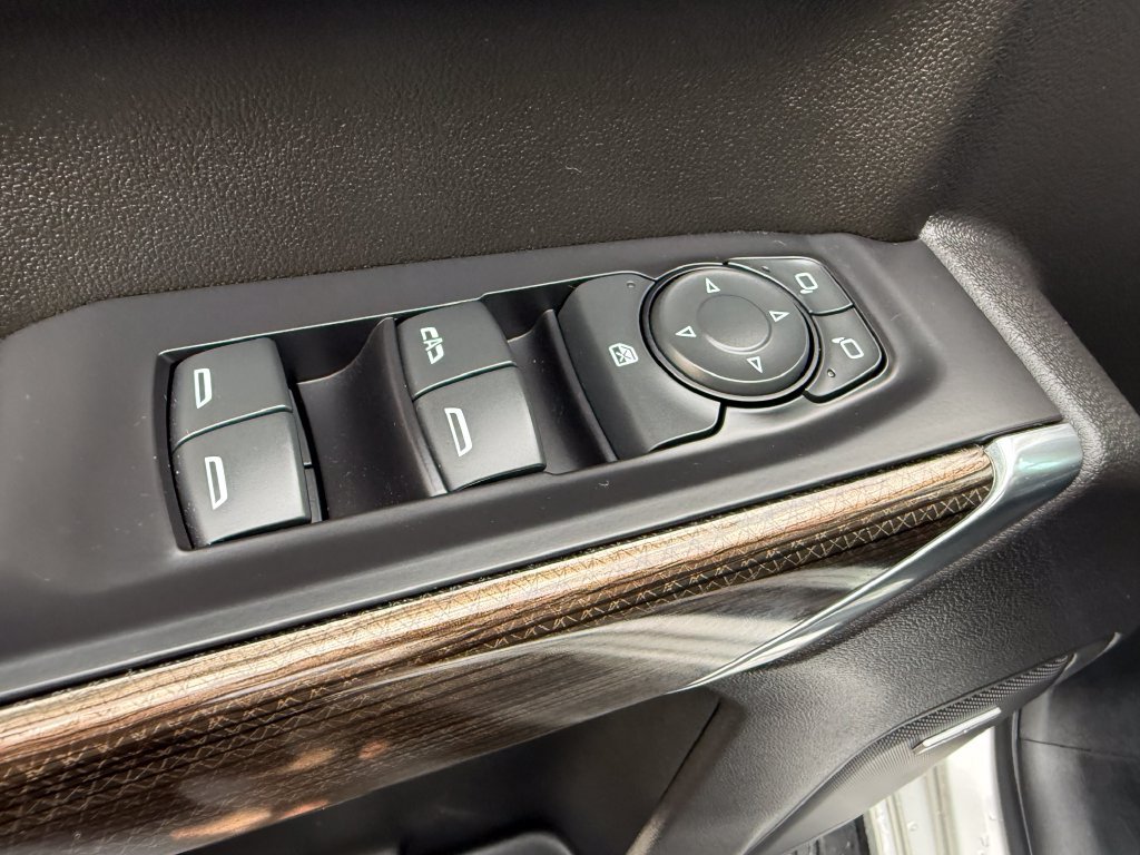 Used 2021 Chevrolet Silverado 1500 LT Trail Boss w/ Convenience Package II AWD/4WD image 14