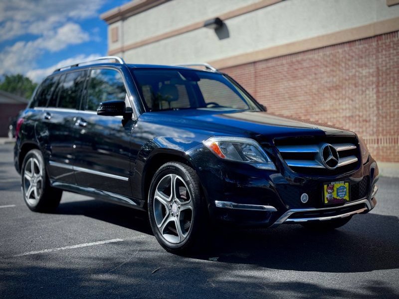 Used 2014 Mercedes-Benz GLK 250 BlueTEC 4MATIC image 1