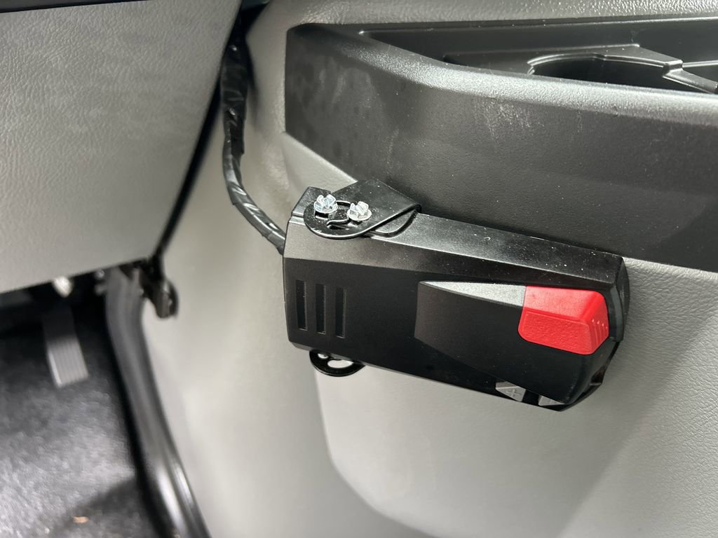 New 2026 Ford E-350 and Econoline 350 Super Duty w/ Power Equipment Group image 18