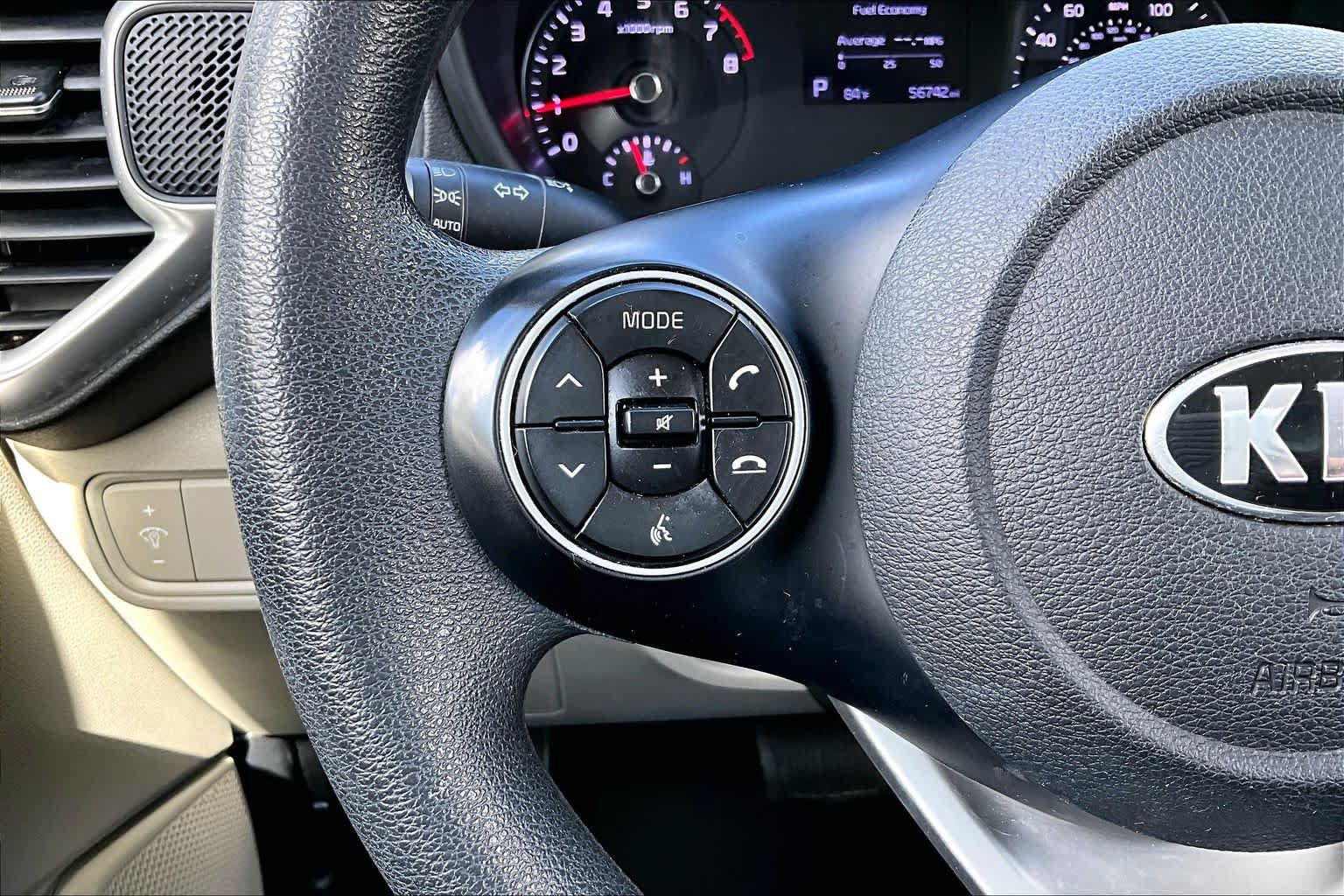 Used 2020 Kia Soul LX FWD image 21