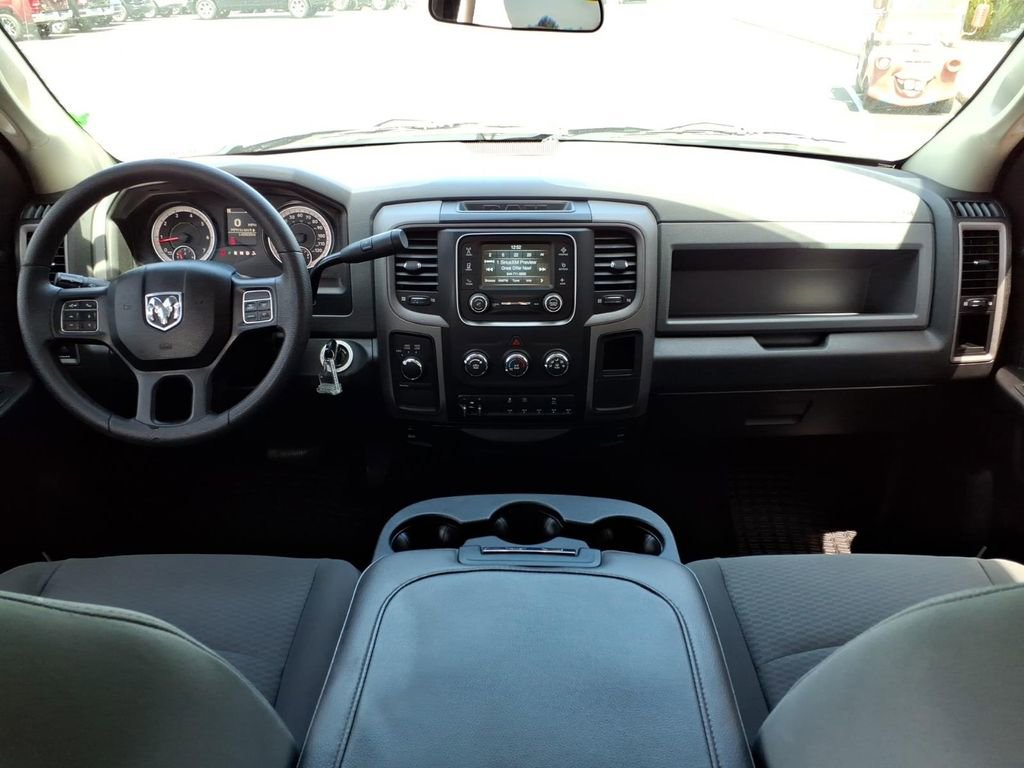 Used 2018 RAM 2500 Tradesman w/ Chrome Appearance Group AWD/4WD image 12