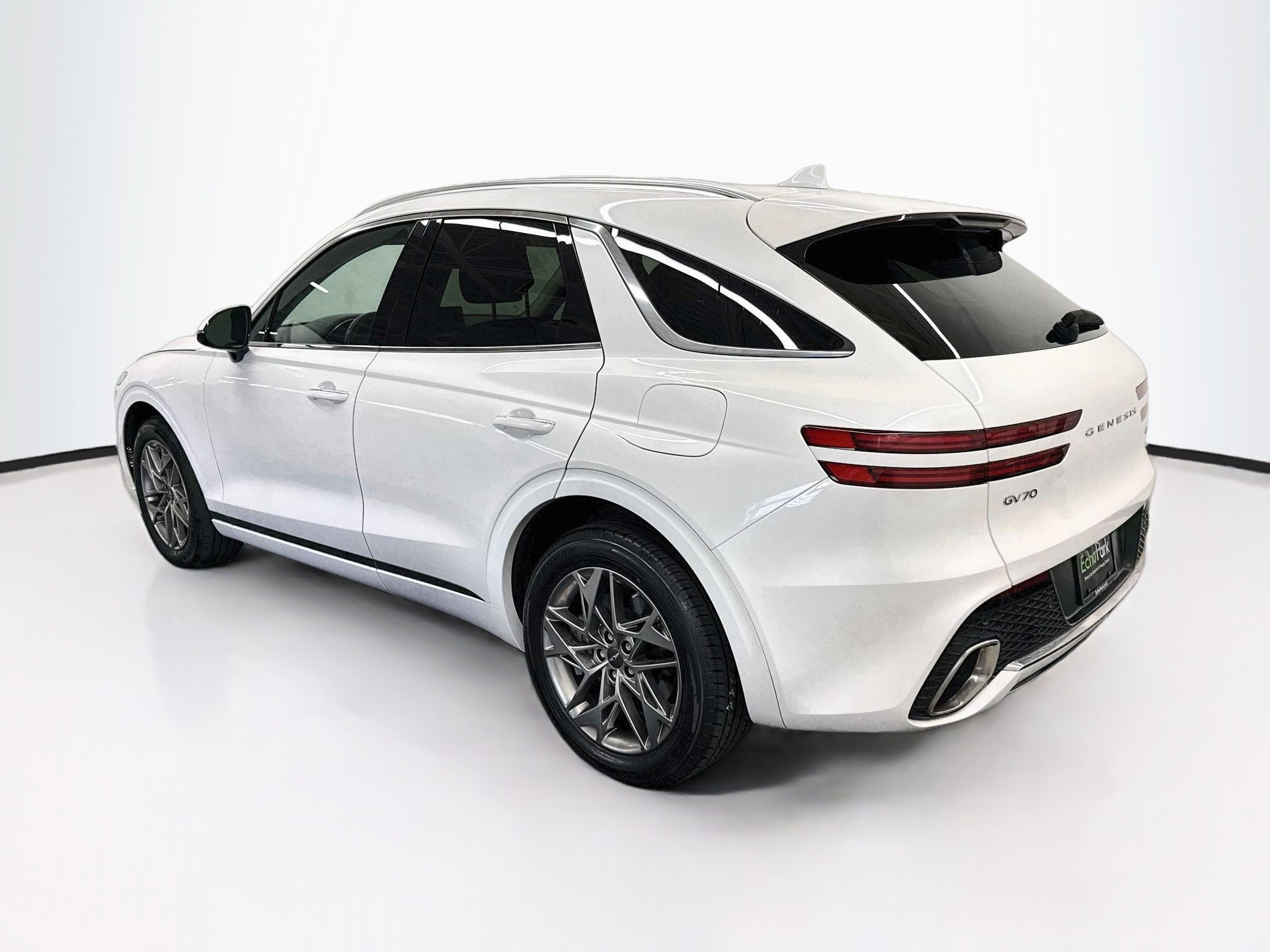 Used 2025 Genesis GV70 2.5T AWD/4WD image 5