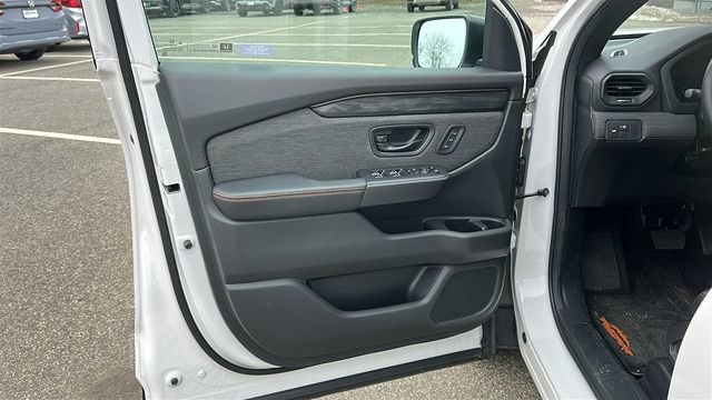 Used 2026 Honda Passport TrailSport image 8