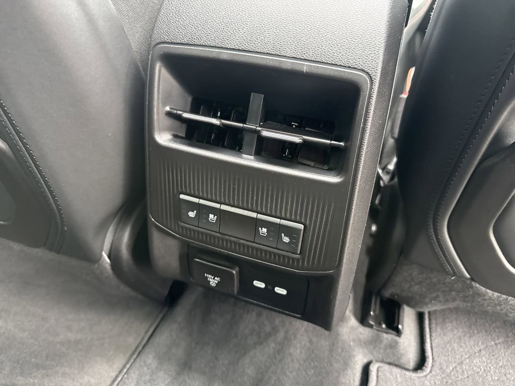 Used 2024 Jeep Wagoneer Launch Edition image 40