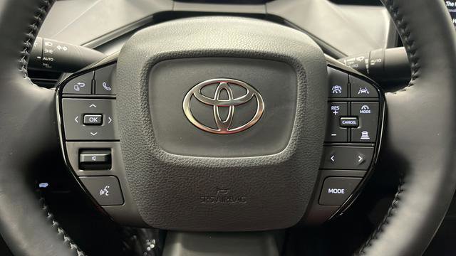 Used 2024 Toyota Prius LE AWD/4WD image 16