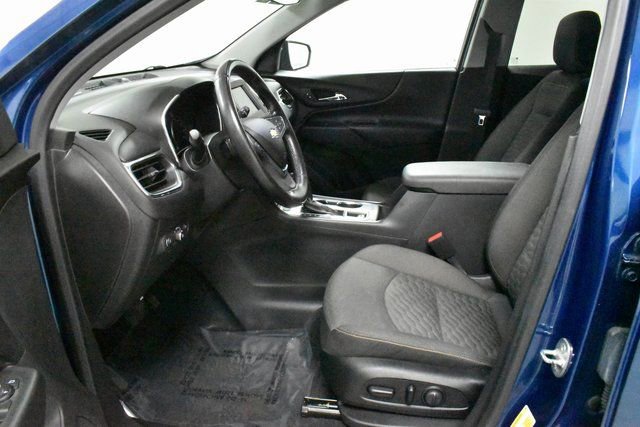 Used 2020 Chevrolet Equinox LT w/ Driver Convenience Package image 12