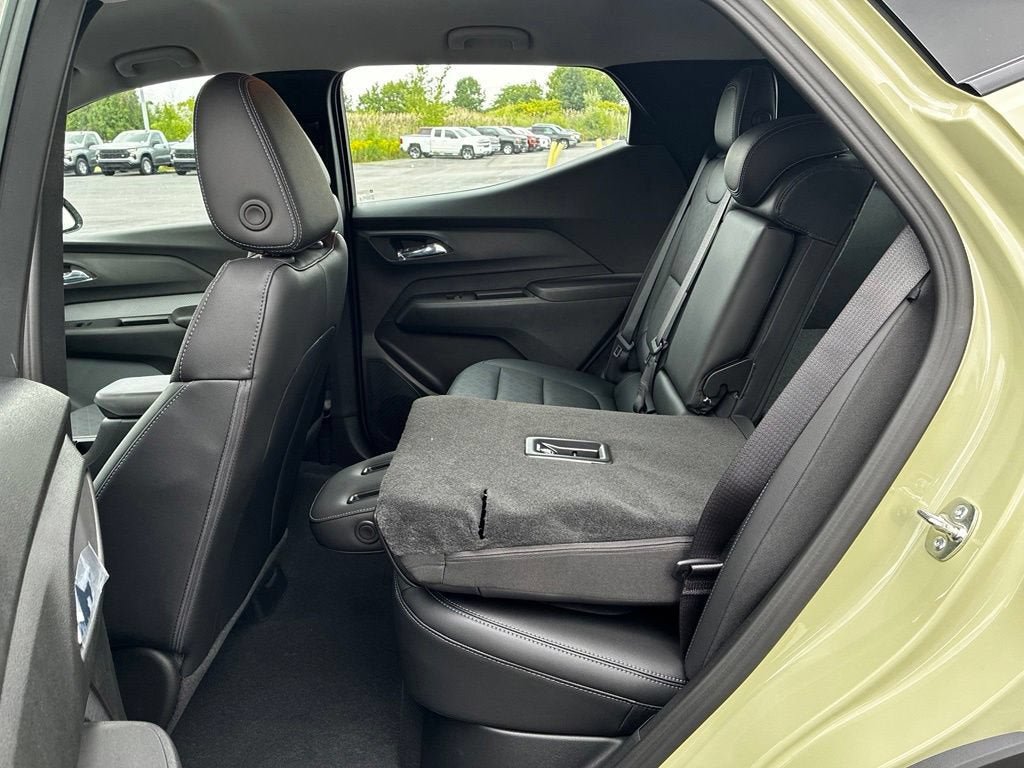 New 2027 Chevrolet Bolt LT w/ Comfort Package FWD image 26