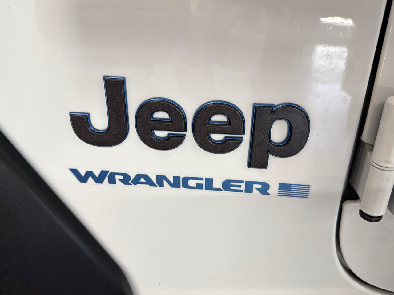 Used 2024 Jeep Wrangler Unlimited Rubicon 4xe w/ Technology Group AWD/4WD image 91