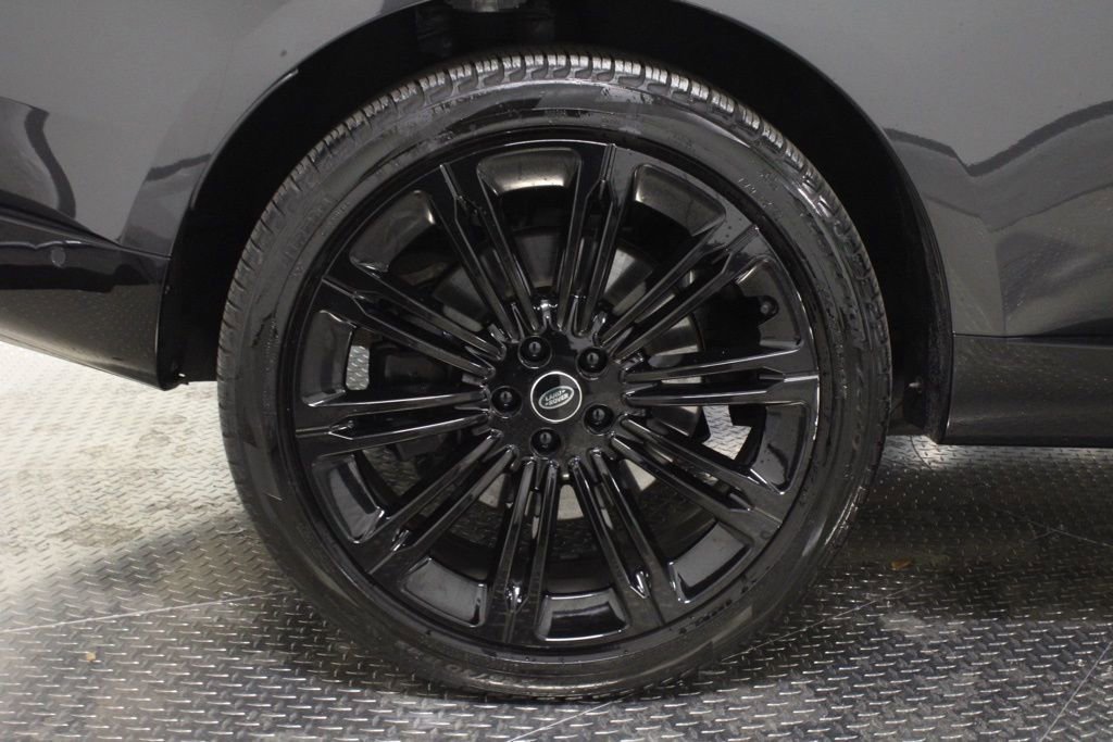 Used 2024 Land Rover Range Rover Autobiography image 15