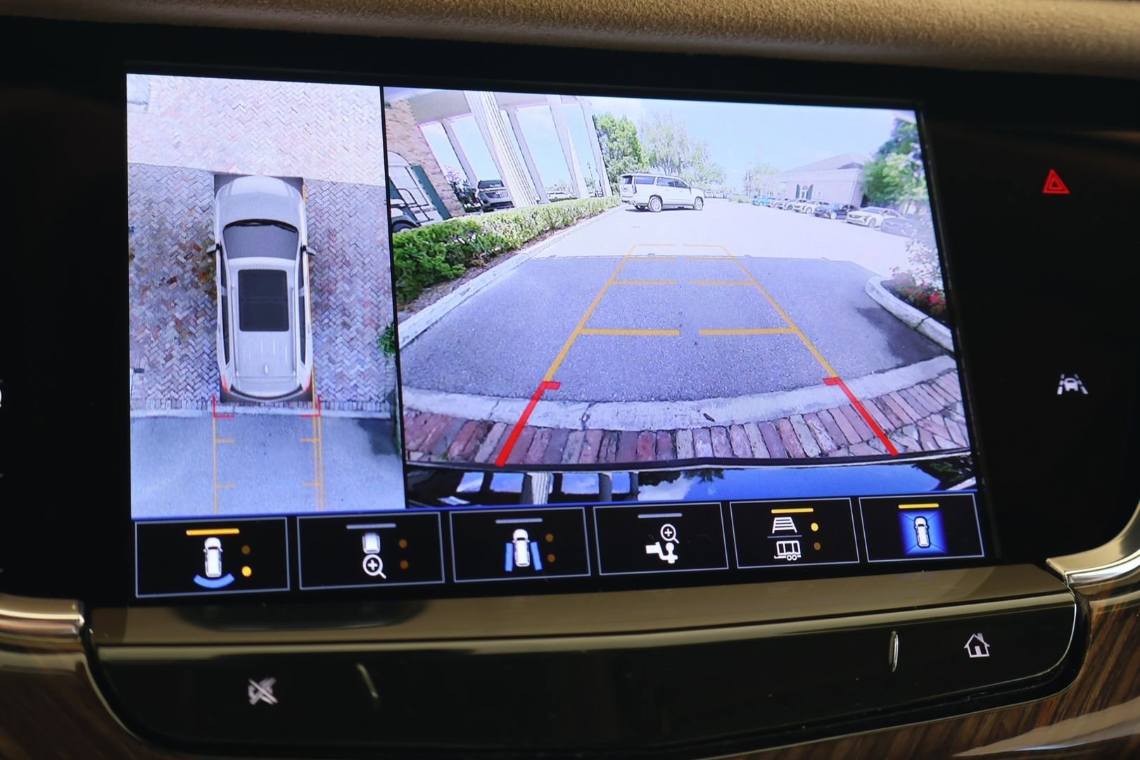Used 2025 Cadillac XT6 Sport w/ Platinum Package AWD/4WD image 27