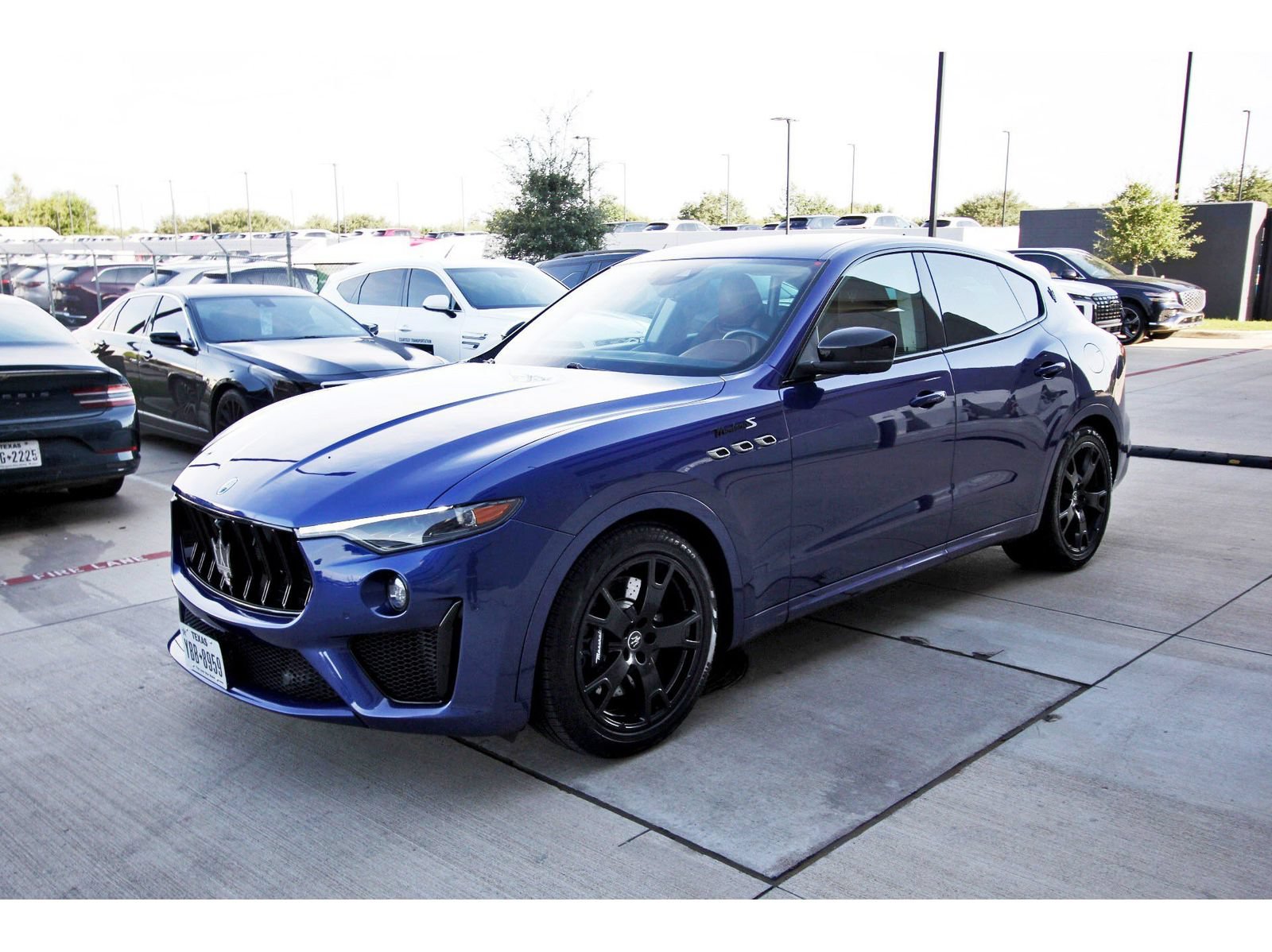 Used 2022 Maserati Levante Modena S AWD/4WD image 3