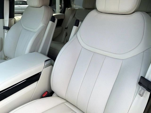 New 2026 Land Rover Range Rover SE image 19