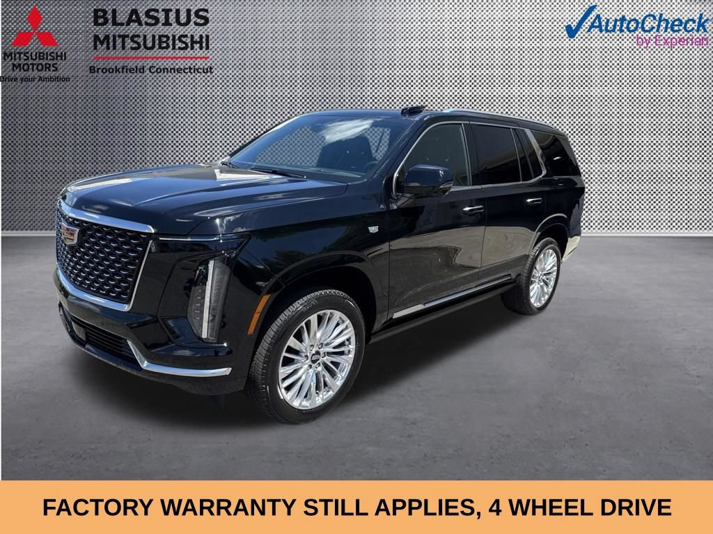 Used 2026 Cadillac Escalade Luxury AWD/4WD image 3