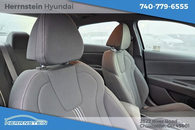Used 2024 Hyundai Elantra SEL image 27