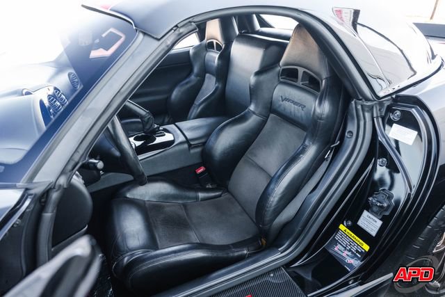 Used 2004 Dodge Viper SRT-10 image 5