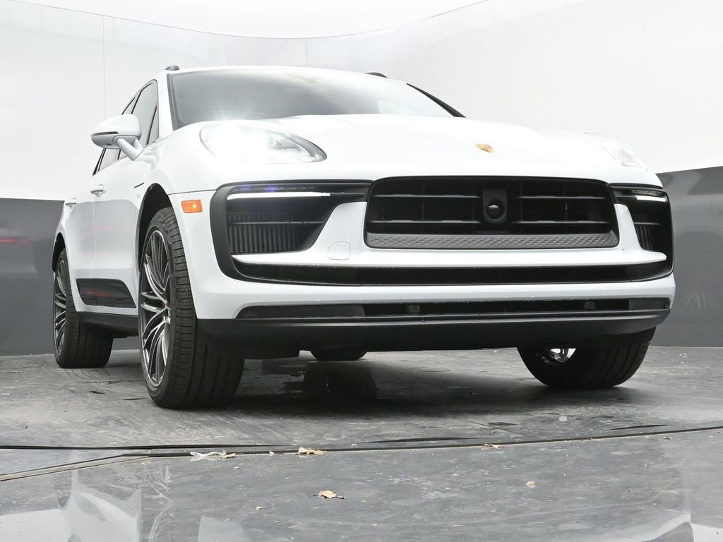 New 2025 Porsche Macan S image 30