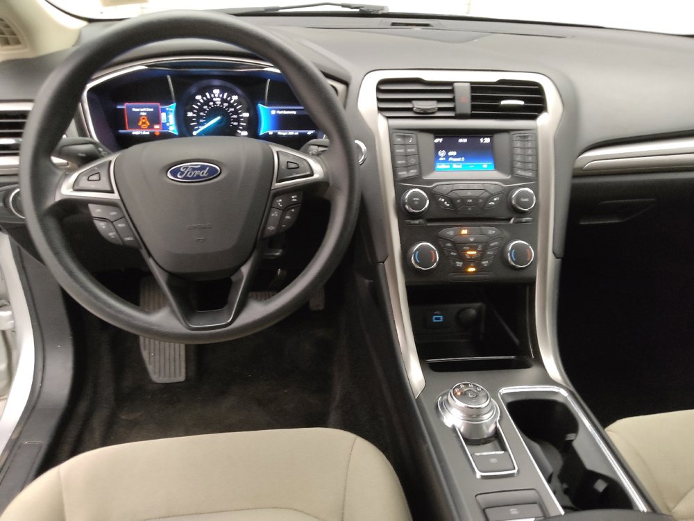 Used 2018 Ford Fusion S image 22