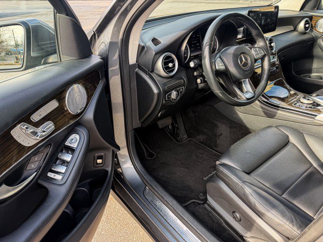 Used 2016 Mercedes-Benz GLC 300 image 12