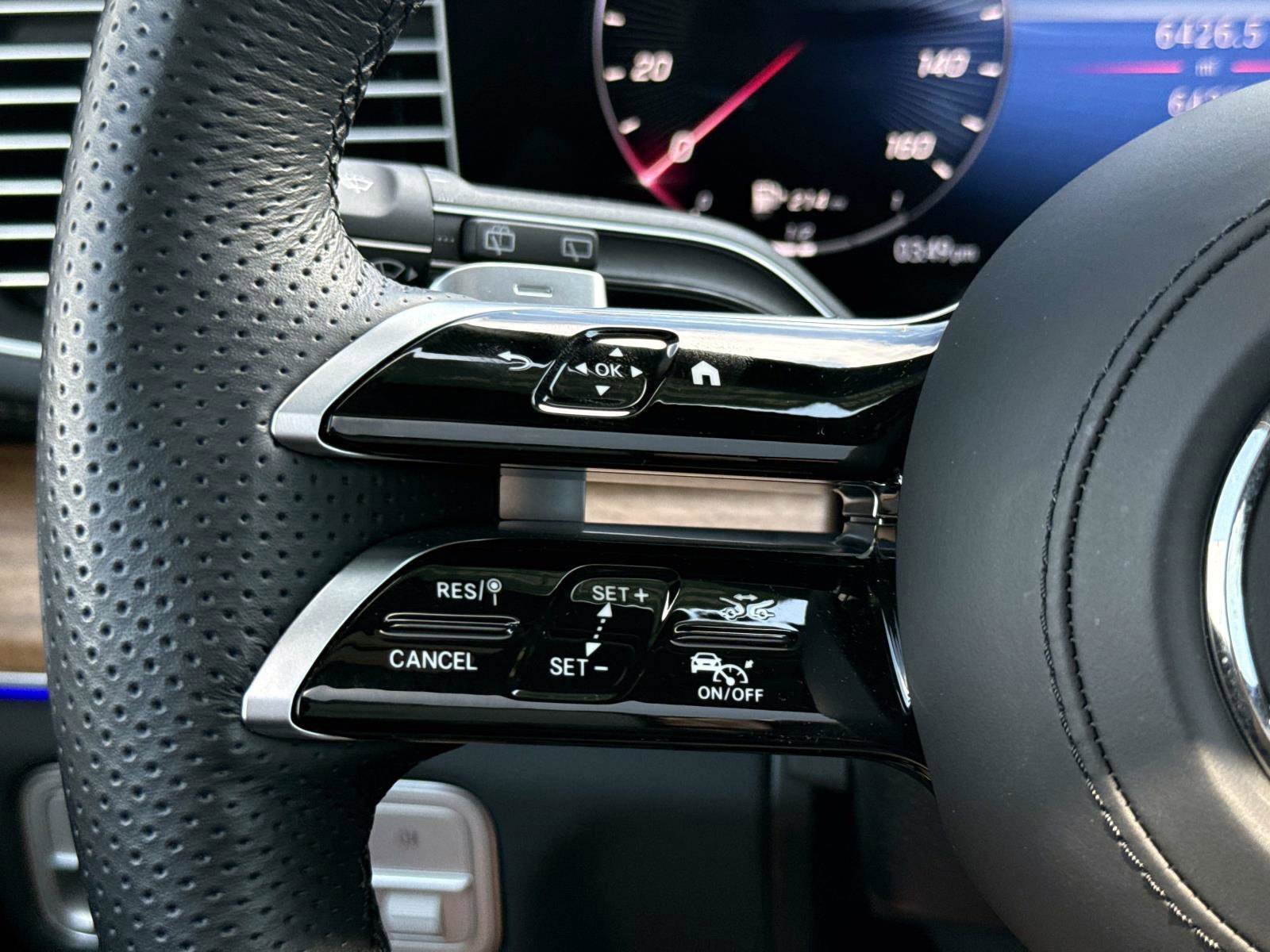 Certified 2025 Mercedes-Benz GLS 450 4MATIC image 32