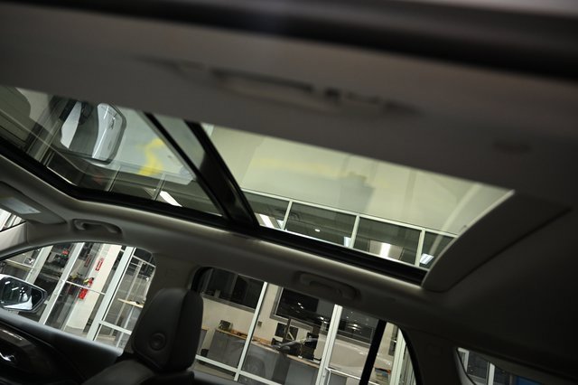 Used 2024 GMC Terrain Denali w/ Denali Premium Package image 20