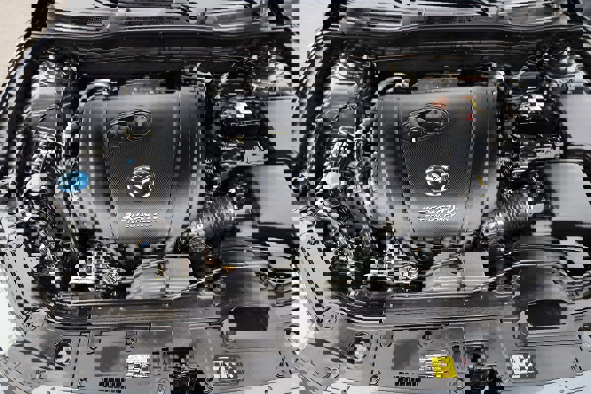 Used 2016 MAZDA MAZDA3 i Grand Touring image 34