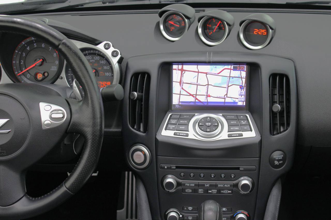 Used 2010 Nissan 370Z Touring w/ Sport Pkg RWD image 52