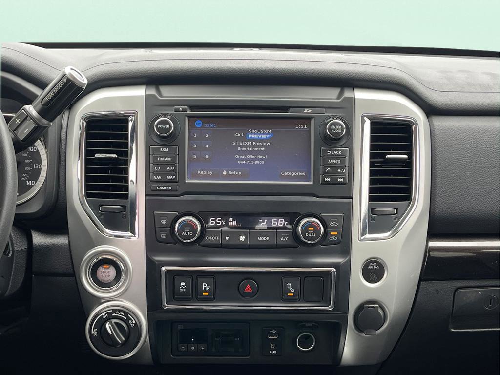 Used 2018 Nissan Titan SV w/ SV Convenience Package AWD/4WD image 22
