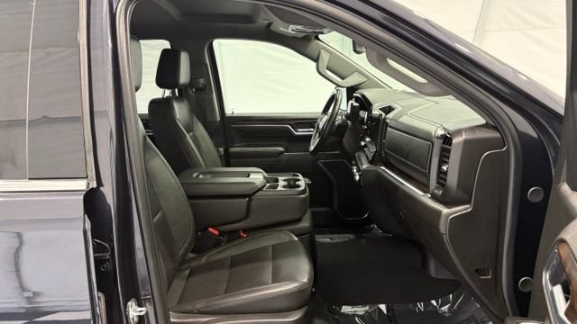 Used 2025 GMC Sierra 1500 SLT AWD/4WD image 21