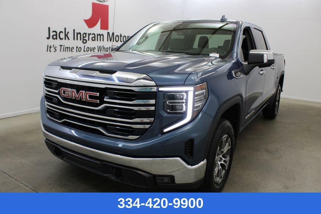 Used 2024 GMC Sierra 1500 SLT image 1
