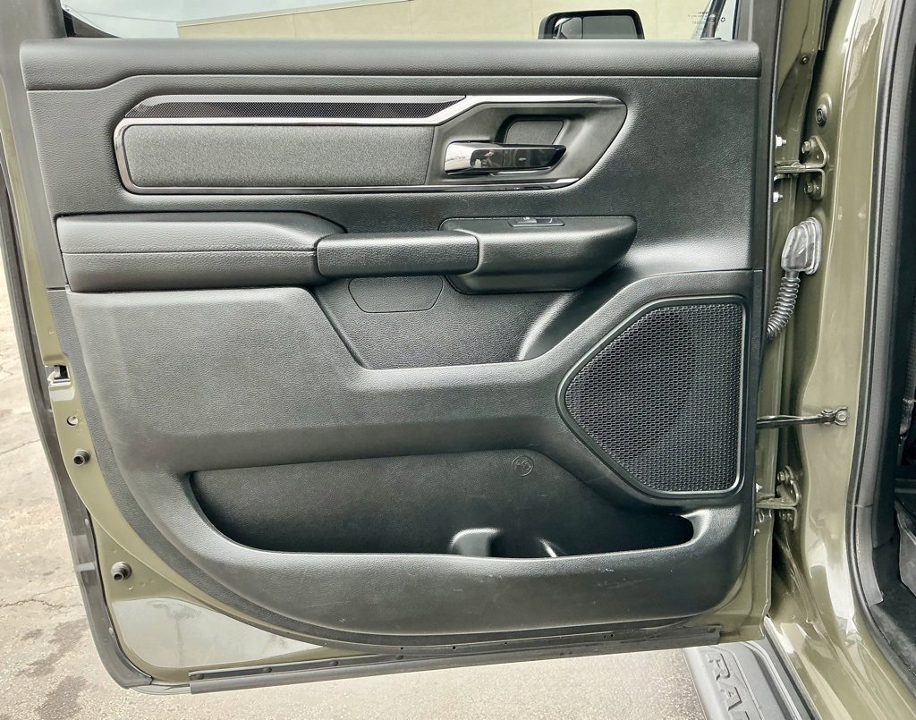 Used 2021 RAM 1500 Big Horn w/ Built-to-serve Edition image 31