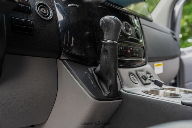 Used 2017 Mercedes-Benz Sprinter 3500 image 43