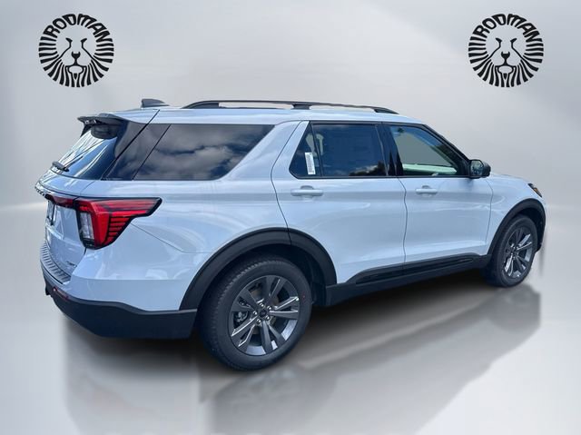 New 2026 Ford Explorer Active w/ Active Comfort Package image 5