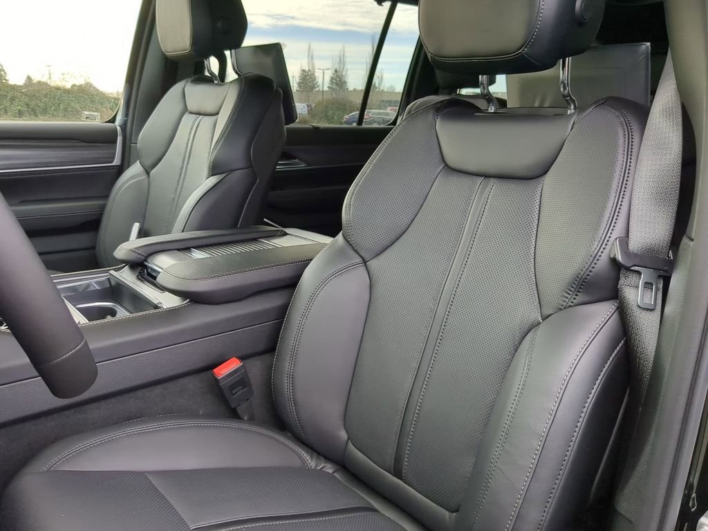 New 2024 Jeep Wagoneer Series II w/ Convenience Group I image 6