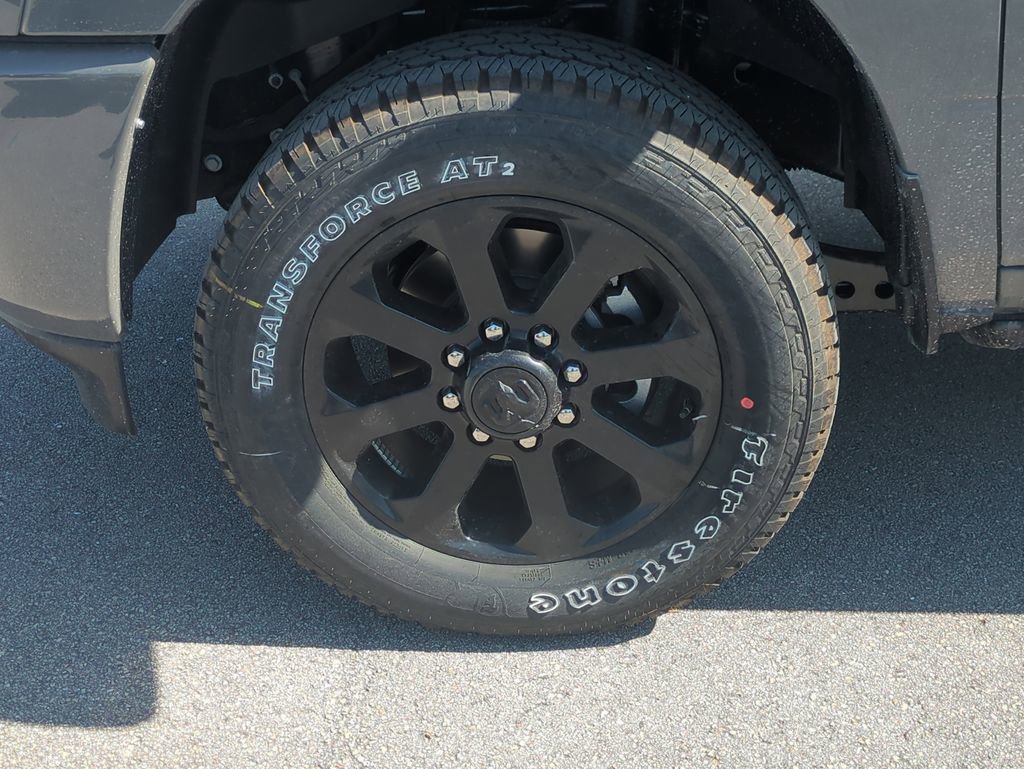 New 2026 RAM 3500 Laramie AWD/4WD image 11