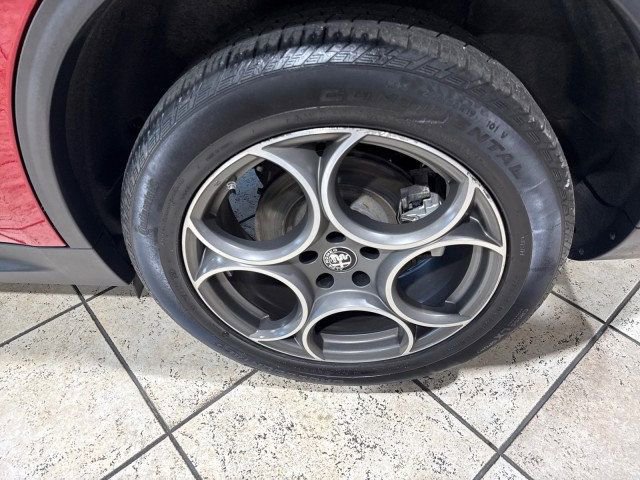 Used 2024 Alfa Romeo Stelvio Sprint image 8