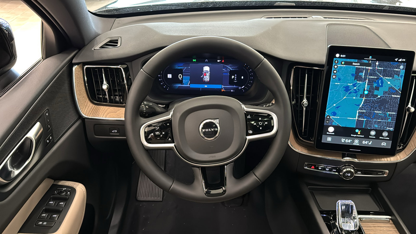 Used 2026 Volvo XC60 B5 Plus w/ Protection Package Premier image 12