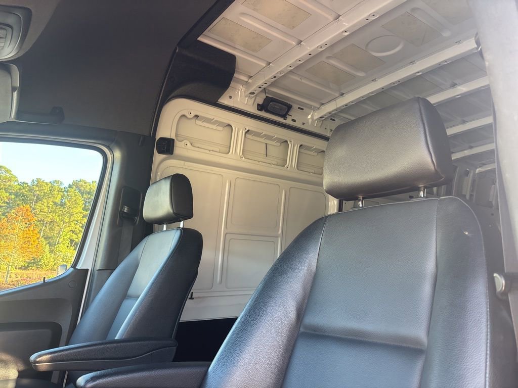 Used 2025 Mercedes-Benz Sprinter 2500 image 41