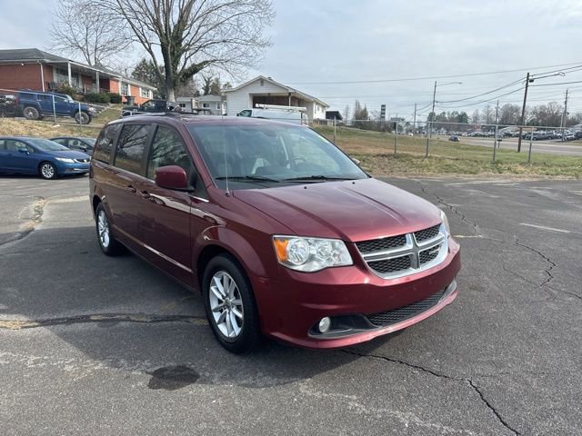 Used 2020 Dodge Grand Caravan SXT FWD image 2