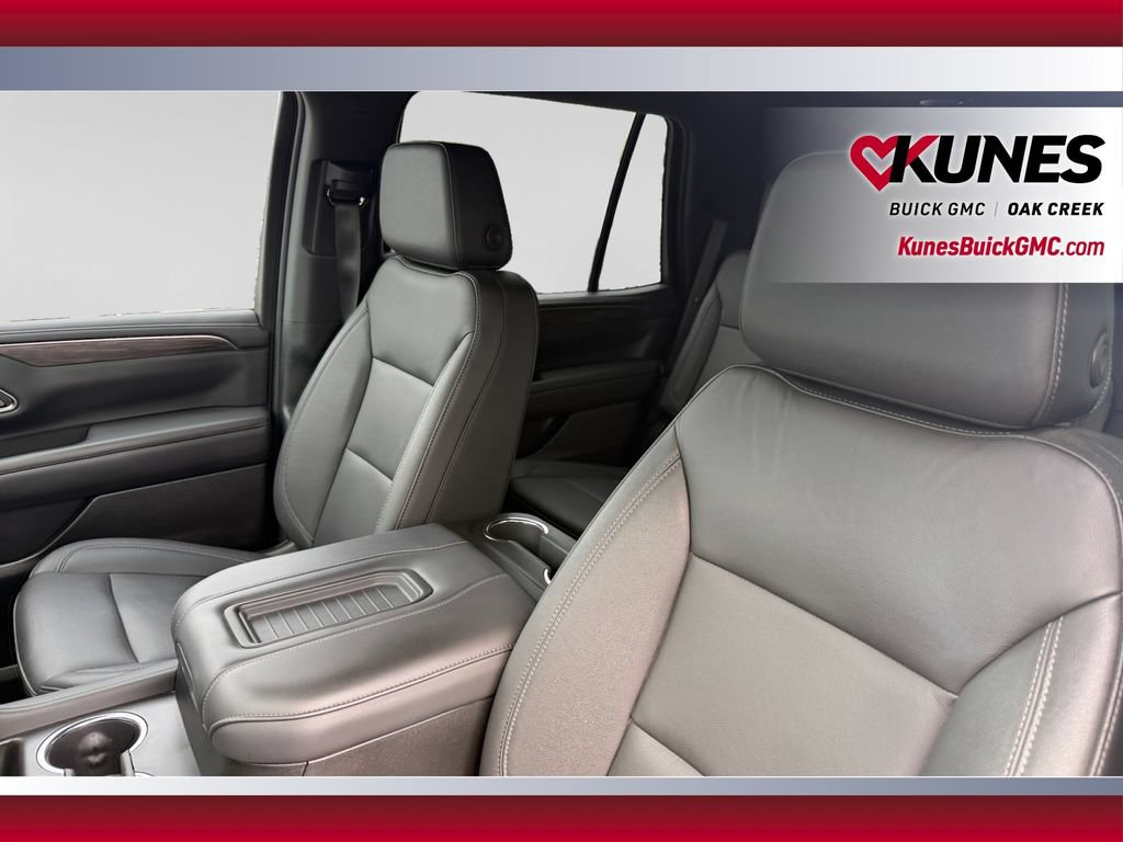 Used 2023 Chevrolet Tahoe Z71 w/ Luxury Package AWD/4WD image 23