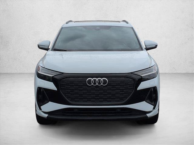 Used 2023 Audi Q4 e-tron Prestige w/ Black Optic Package AWD/4WD video 3